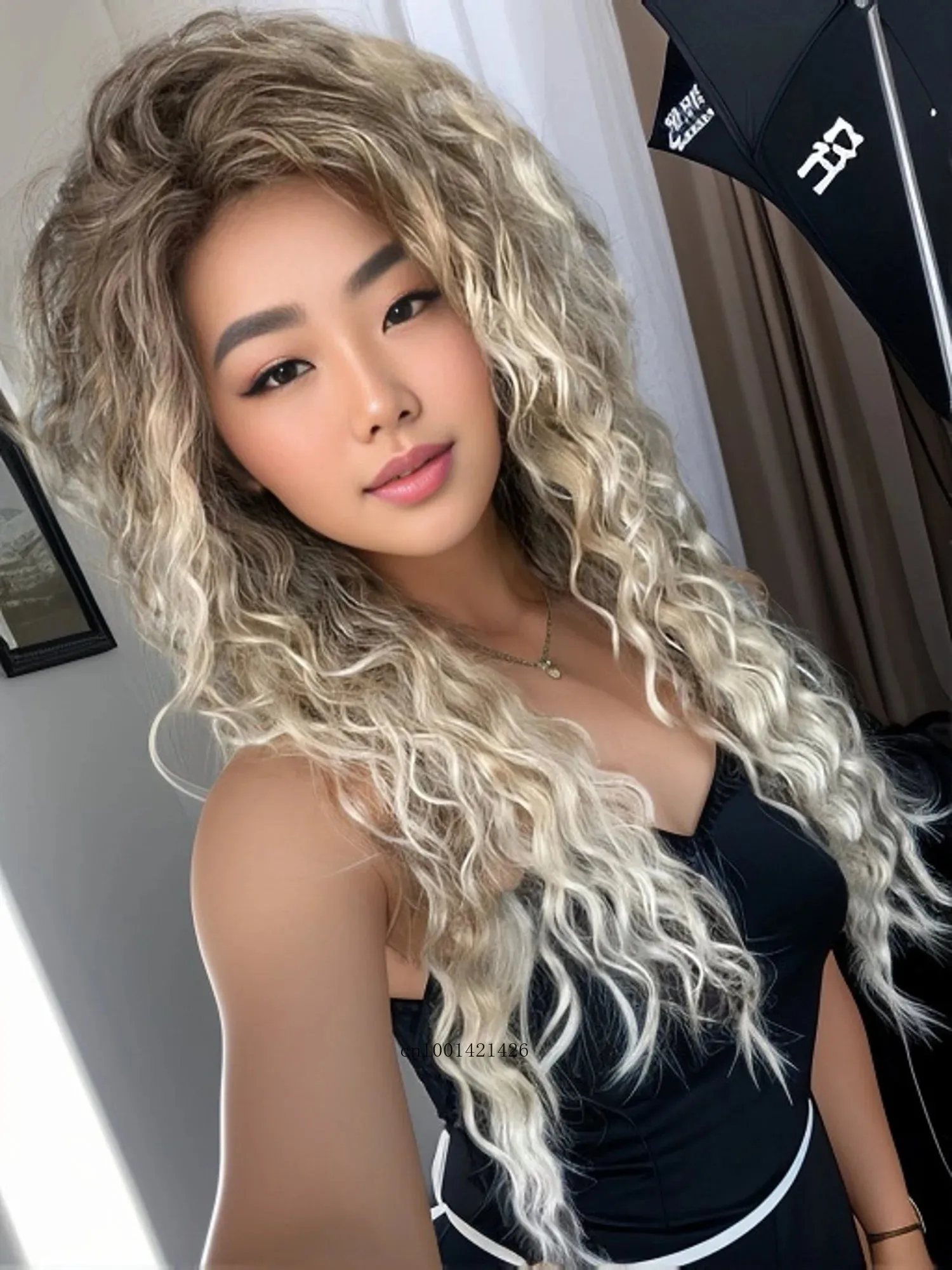 Ash Blonde Wig Synthetic Long Curly Hair Wigs for Women Fluffy Hairstyle Wave Ombre Wig Costume Carnival Party Regular Curly Wig